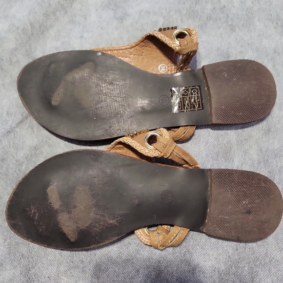 Sandals - Picture 2 of 3